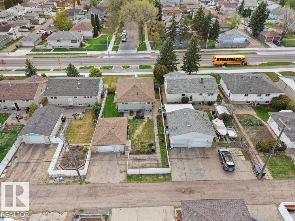 6324 132 AV NW - 35