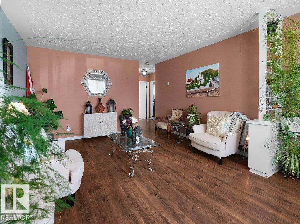 6324 132 AV NW - 5