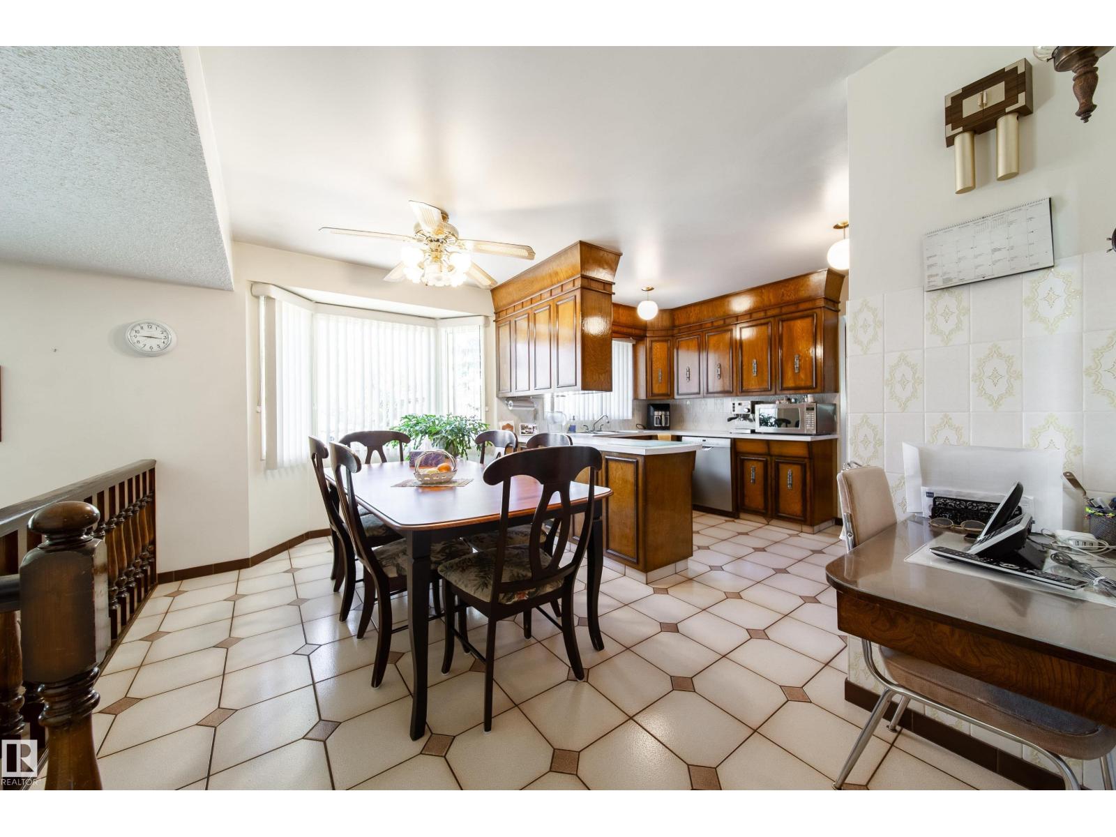 8509 39B AV NW - 17