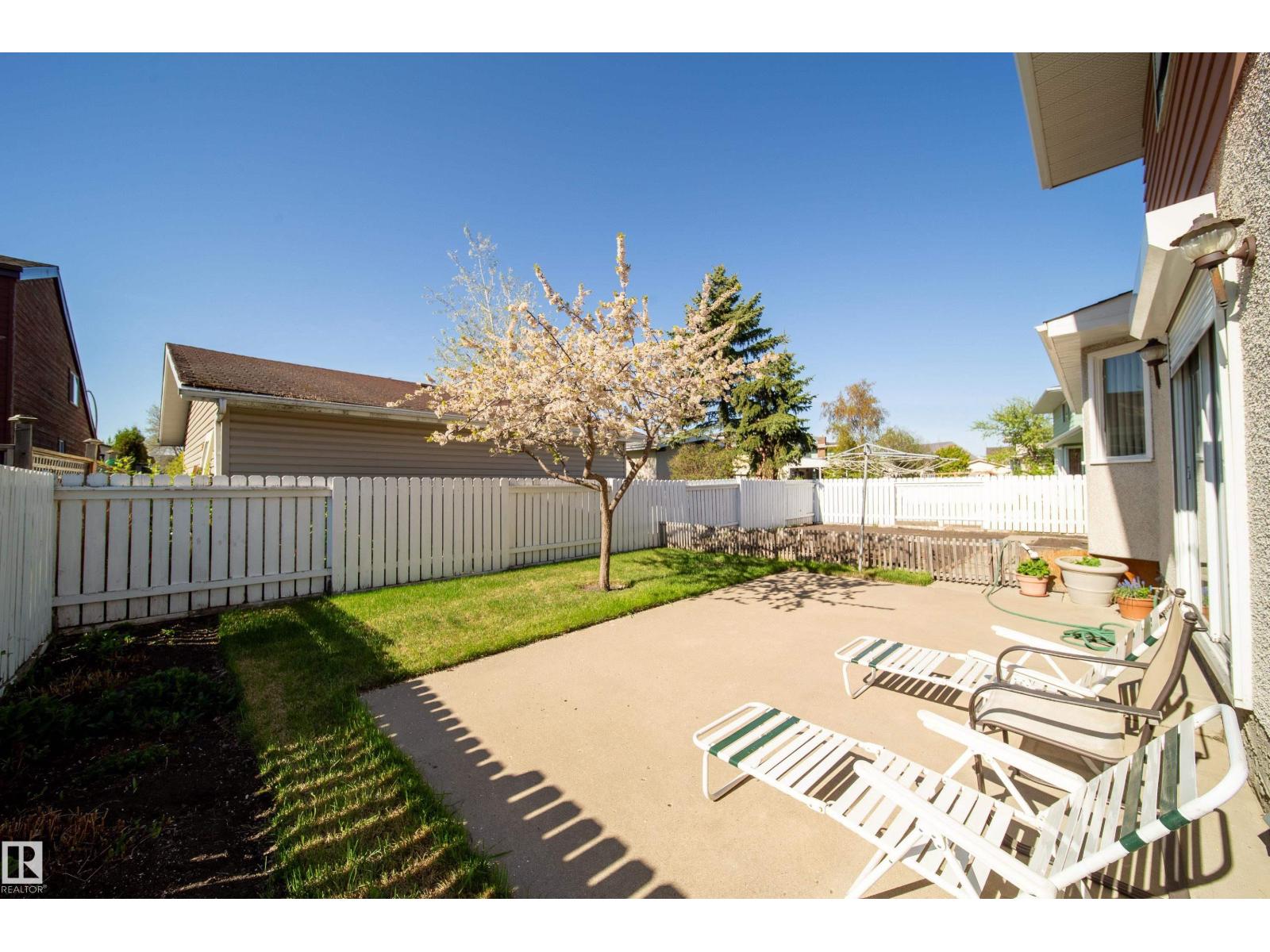 8509 39B AV NW - 53