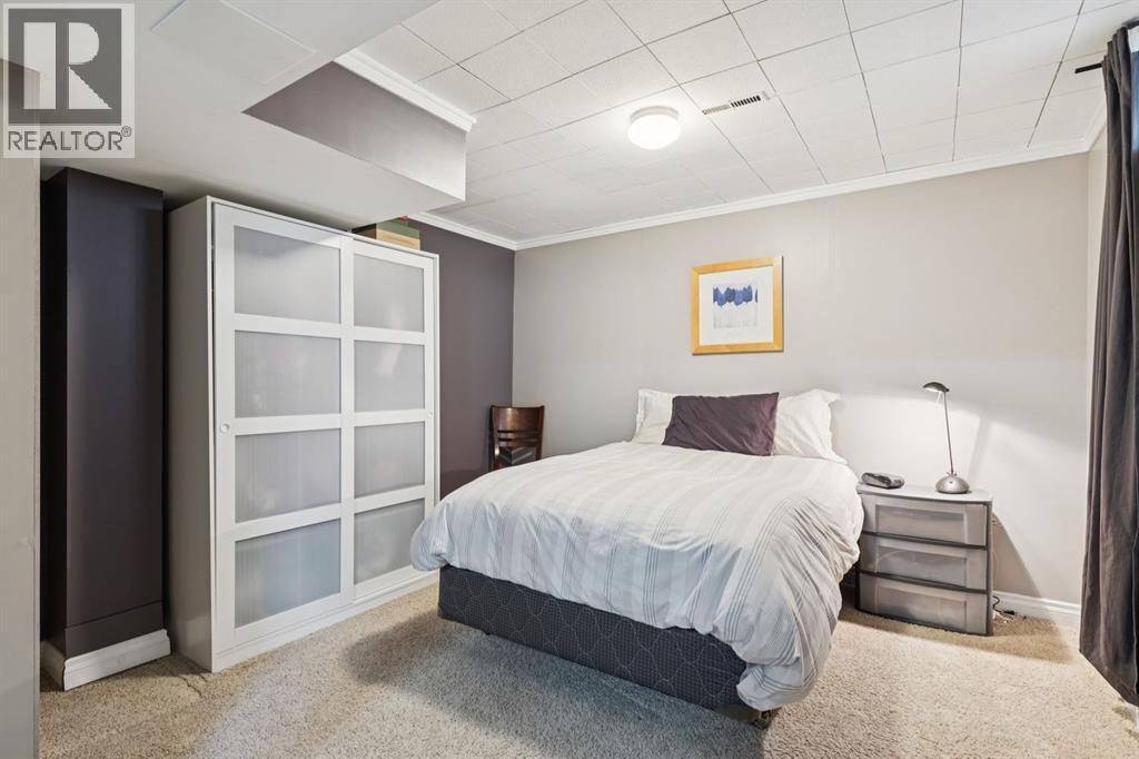 26 Galway Crescent SW - 34