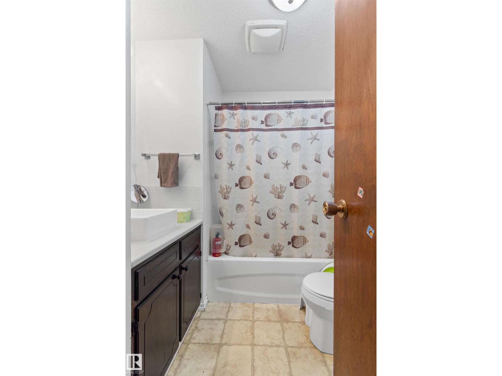 4916 54A AV — photo 11