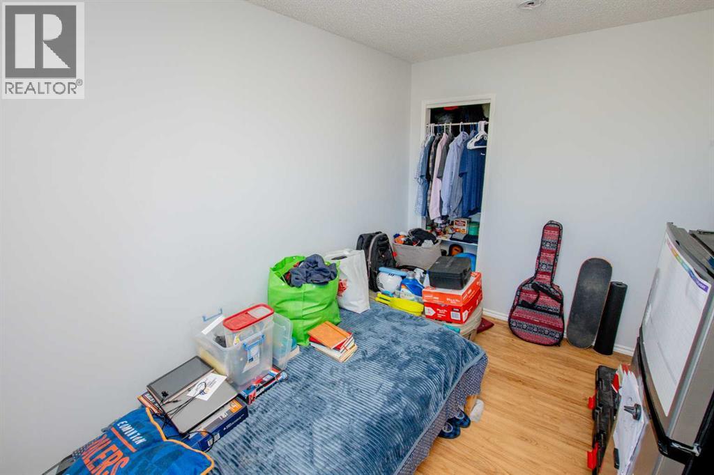 11808 98 Street - 11