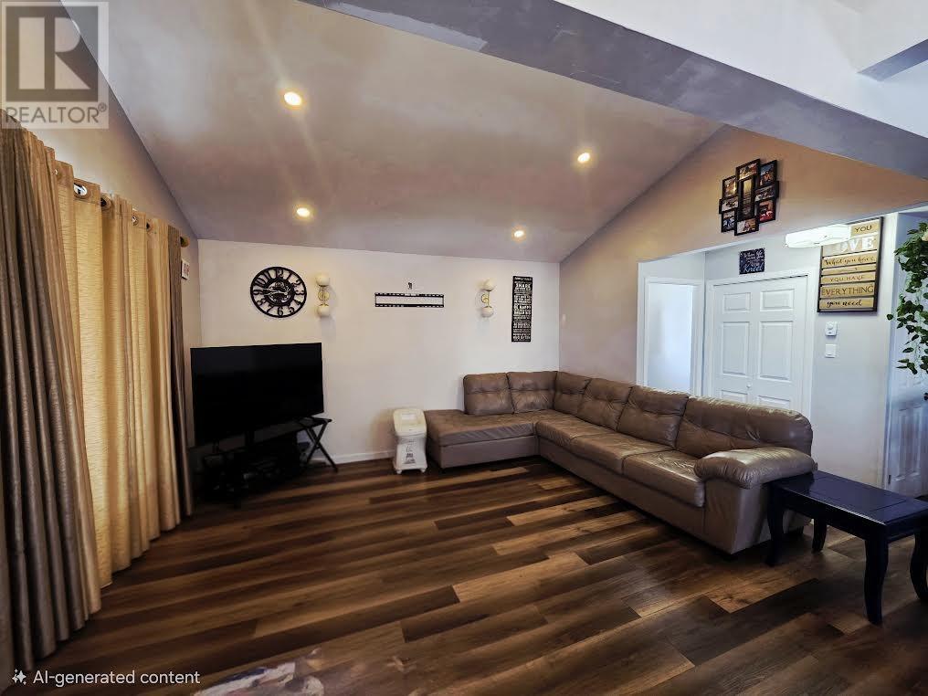 800 Balsam Crescent - 9