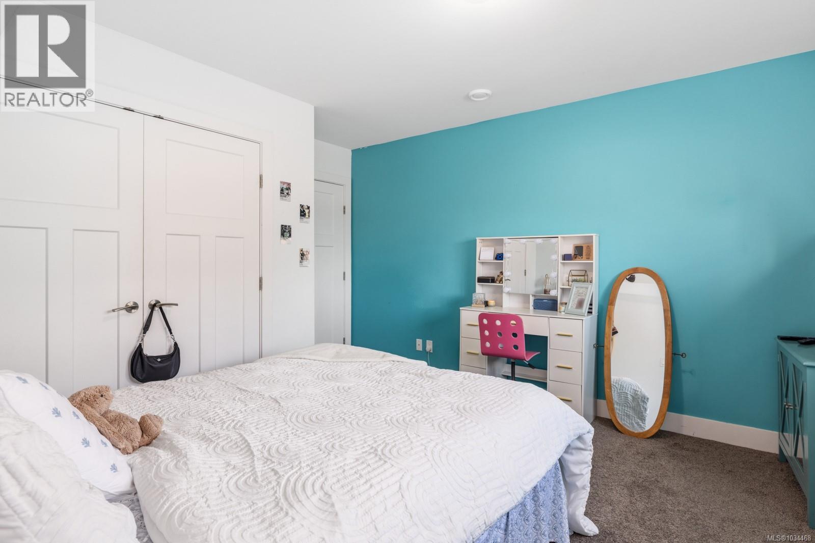 880 Pratt Rd - 27