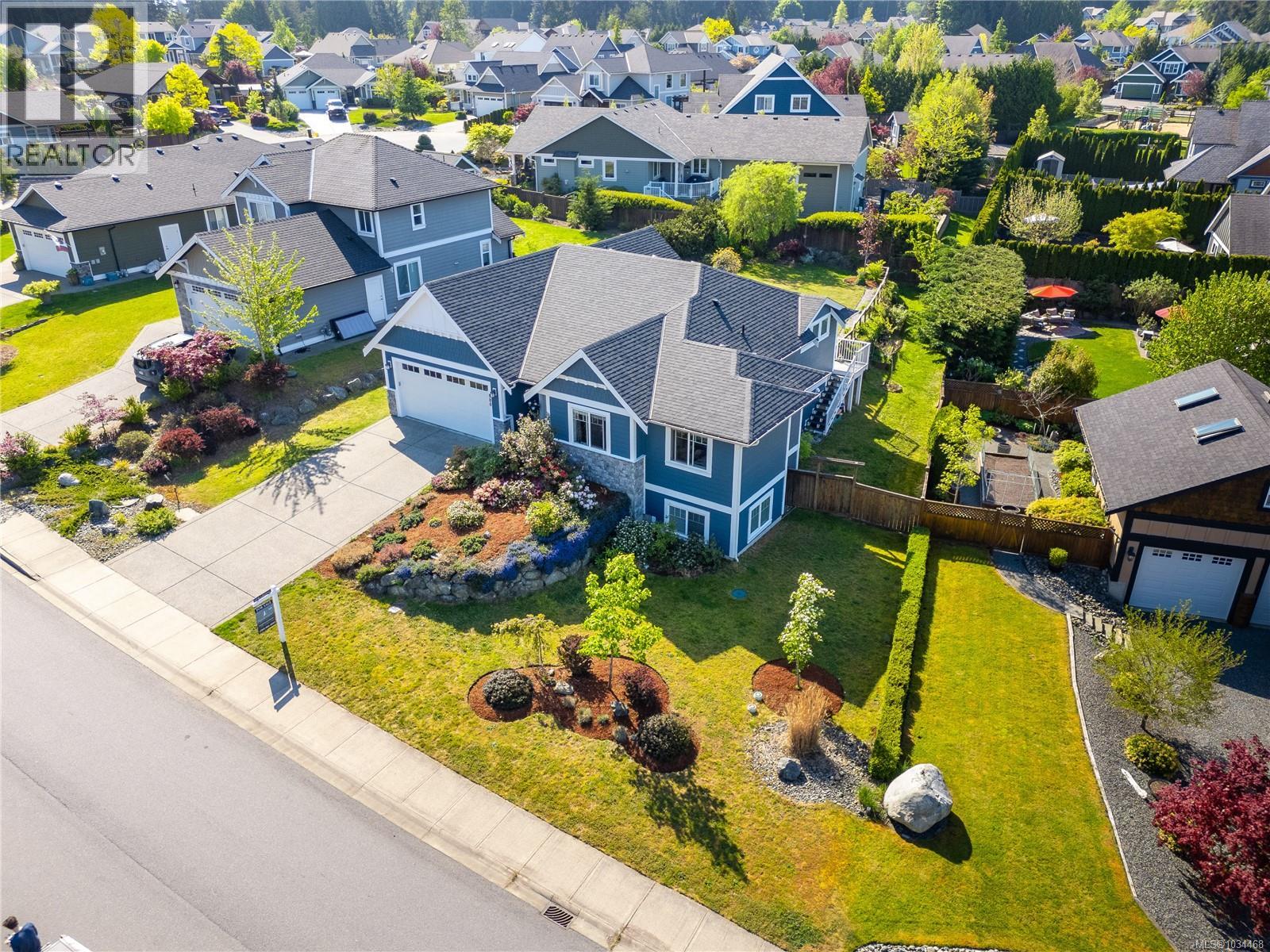 880 Pratt Rd, Mill Bay