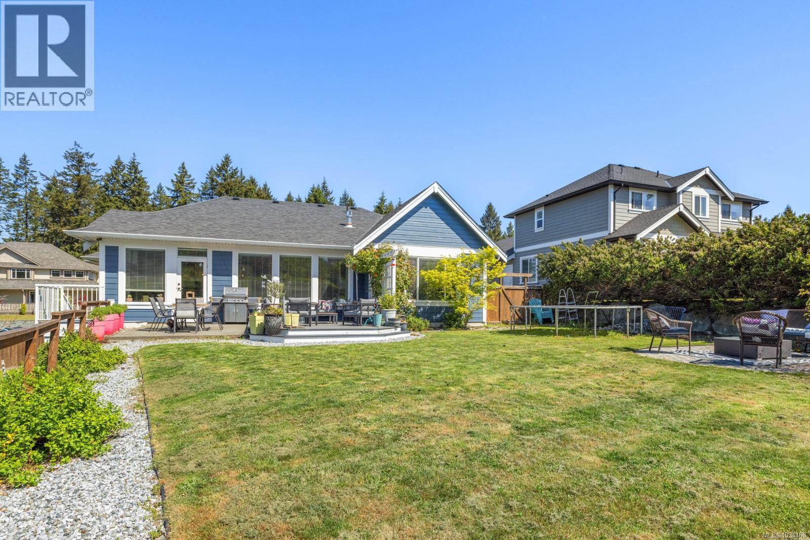 880 Pratt Rd, Mill Bay