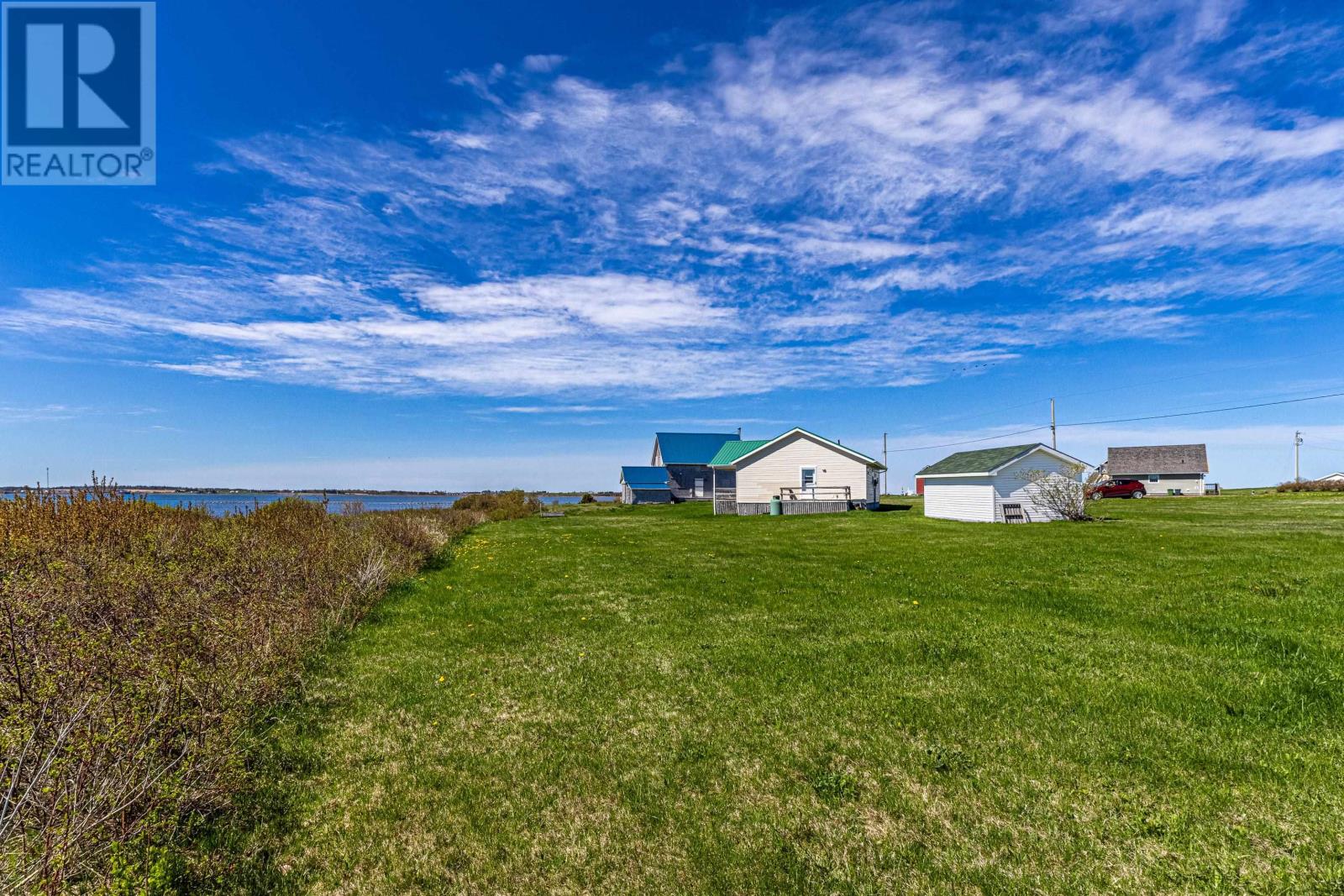 212 BASINVIEW Crescent - 6