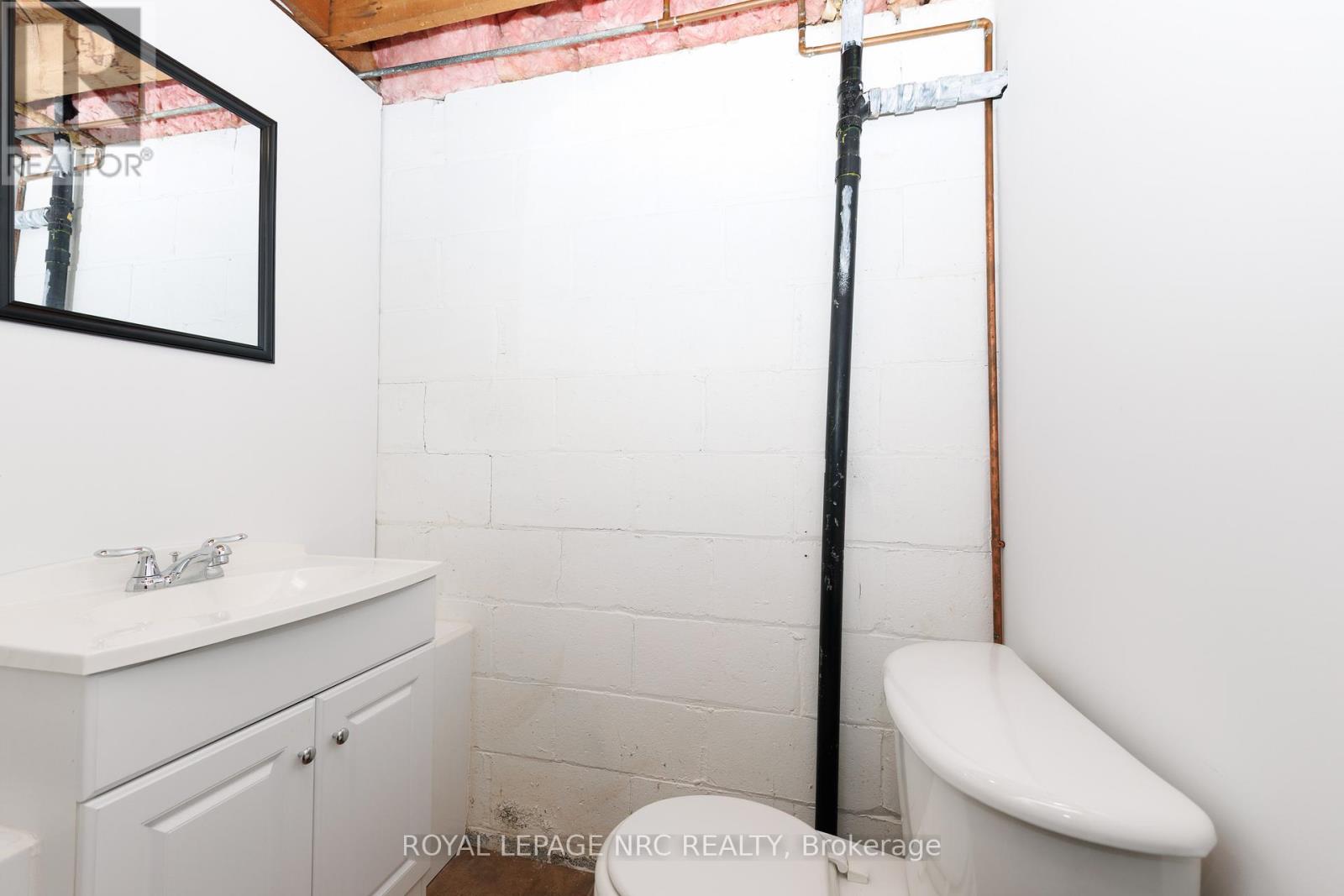 41 MCDONALD AVENUE - 24