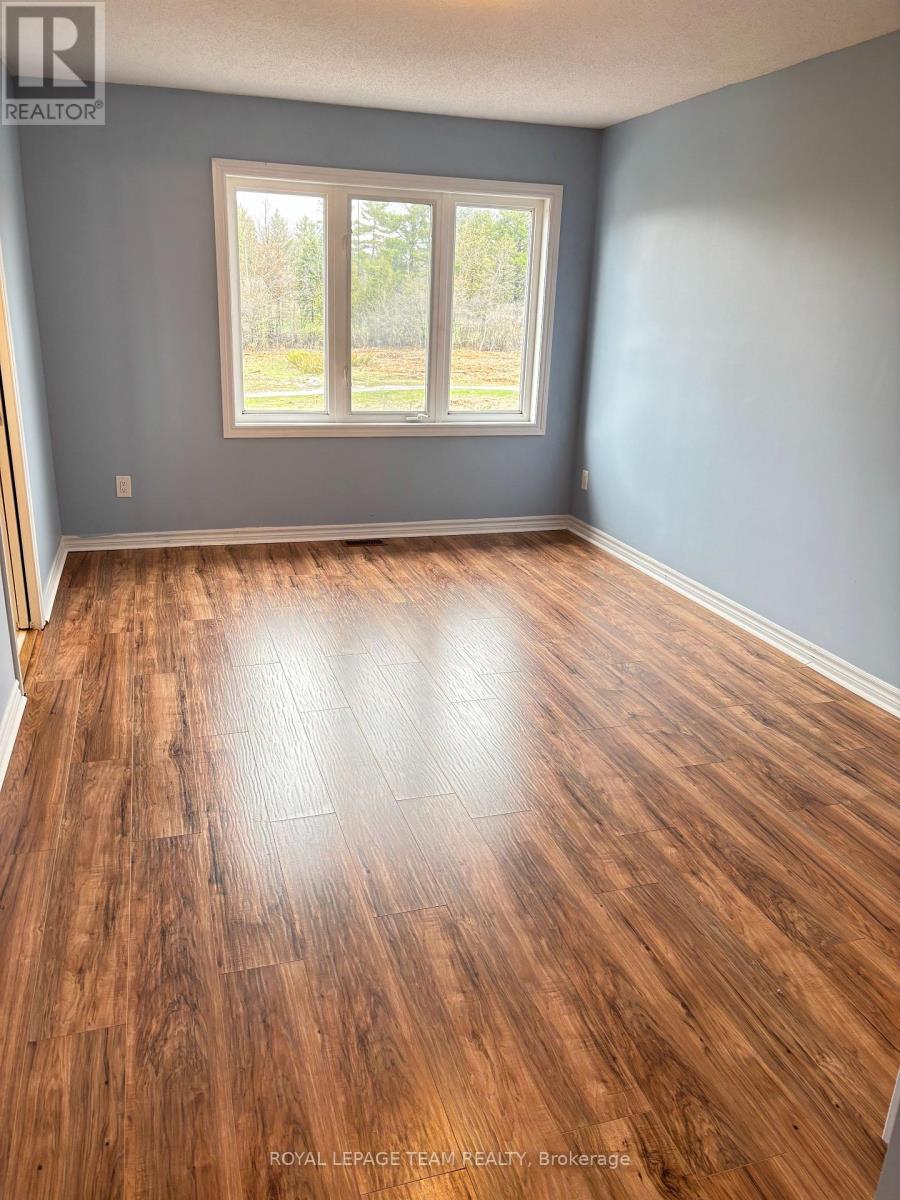449 FOXHALL WAY - 17