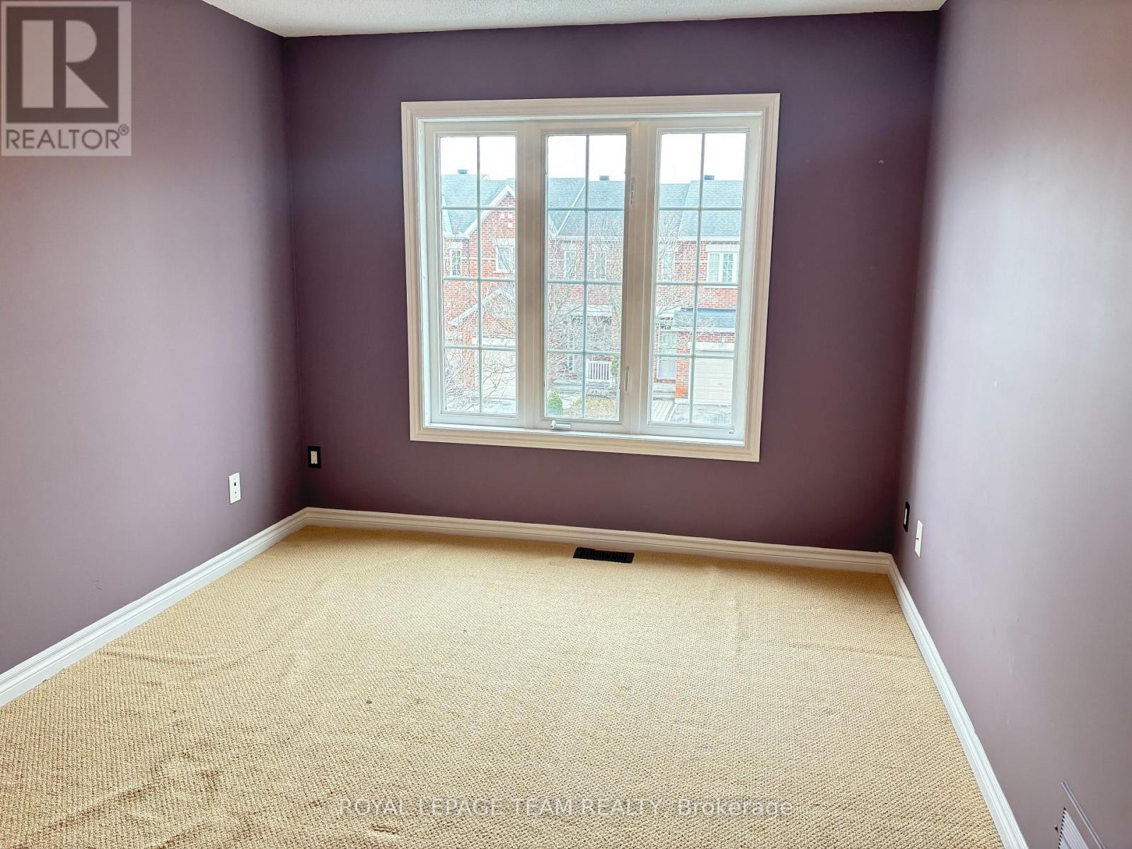 449 FOXHALL WAY - 23