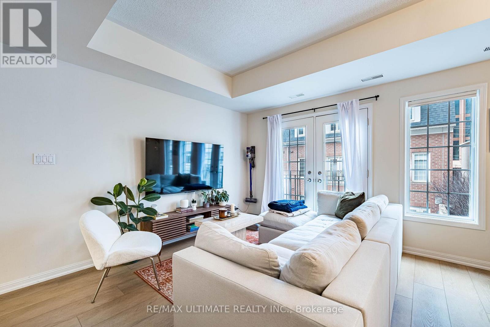 11 NIAGARA STREET - 10