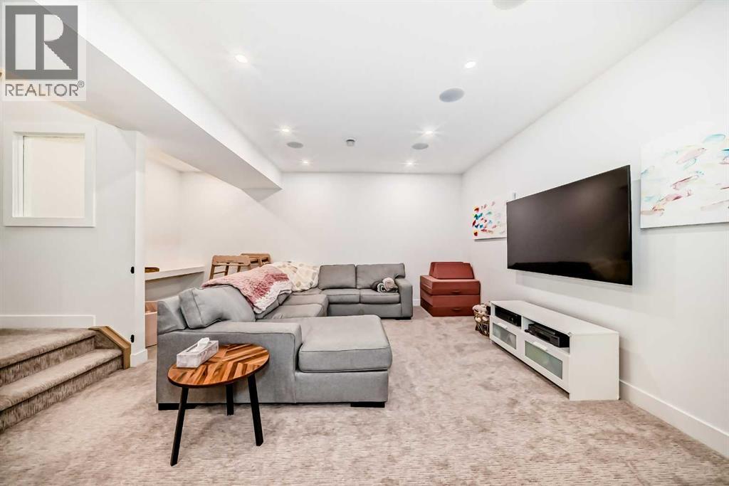 3221 Kinsale Road SW - 32