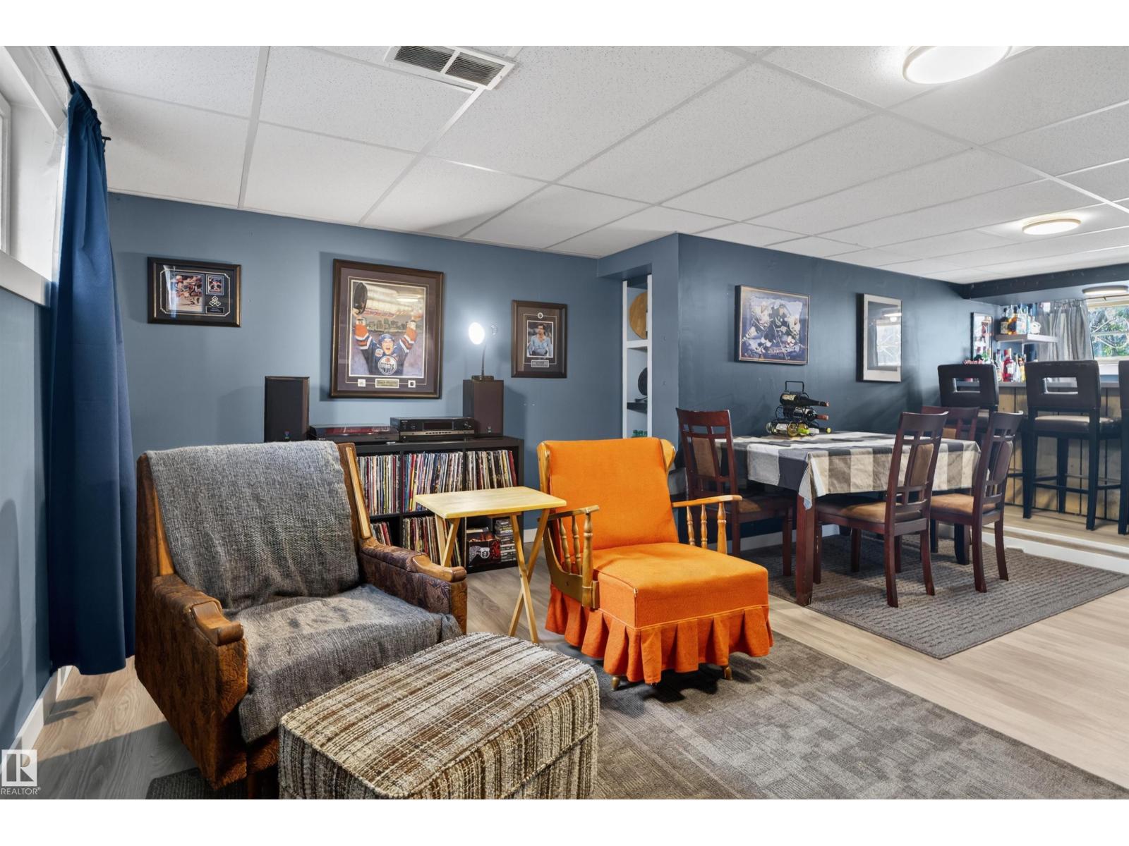 12040 76 ST NW - 17