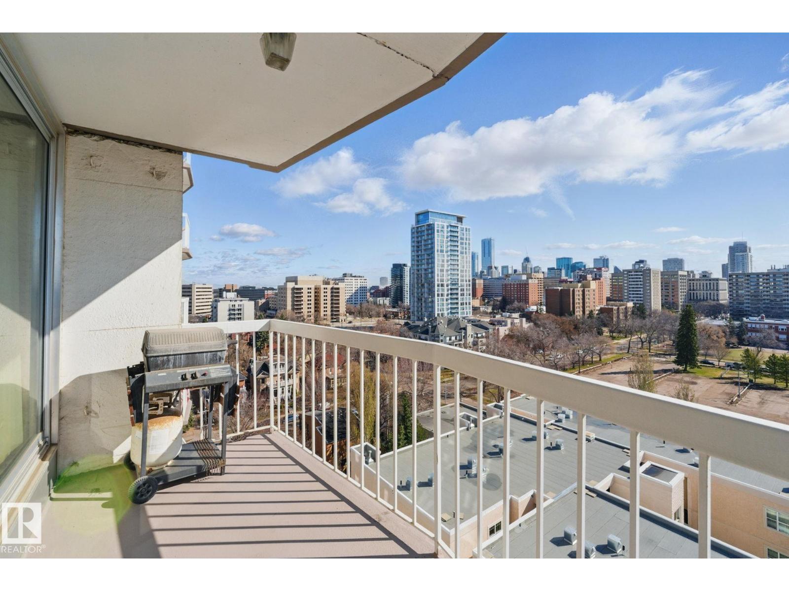 #1201 9835 113 ST NW - 13