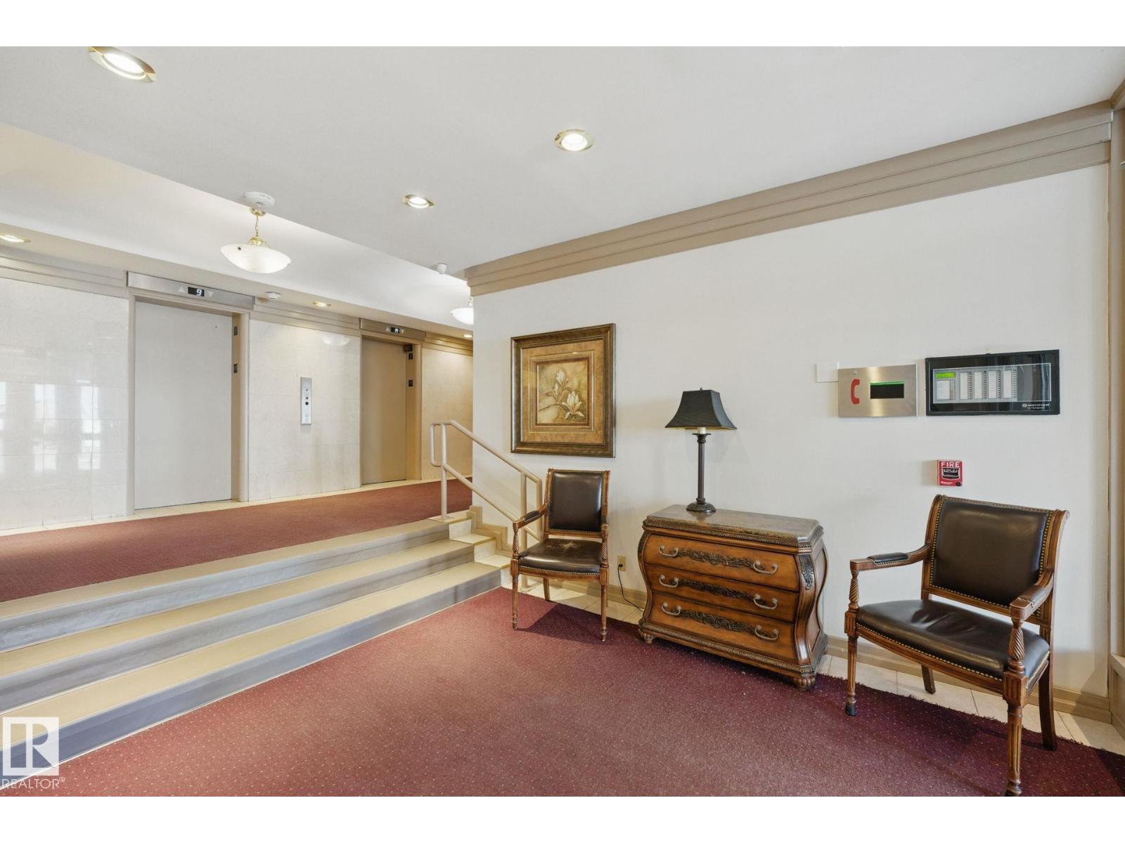 #1201 9835 113 ST NW - Image 3