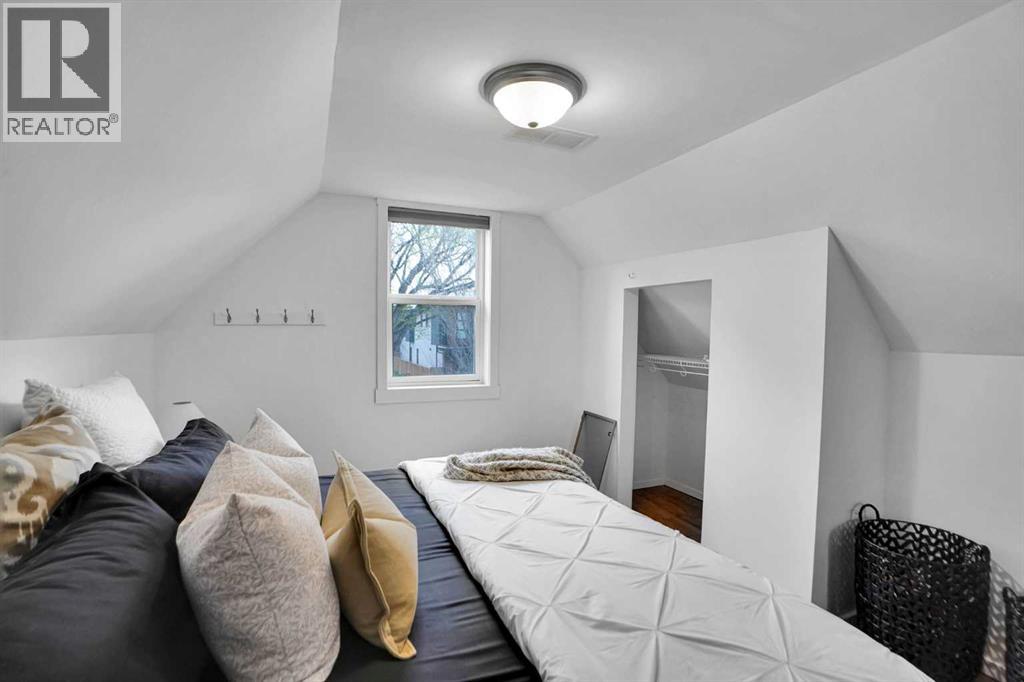 614 19 Avenue NW - 28