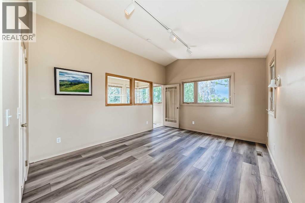 2518 21 Street SW - 25