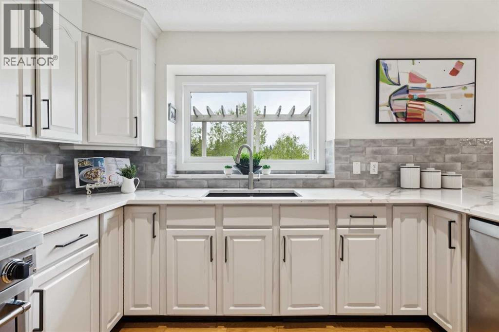 52 Christie Knoll Heights SW - 11