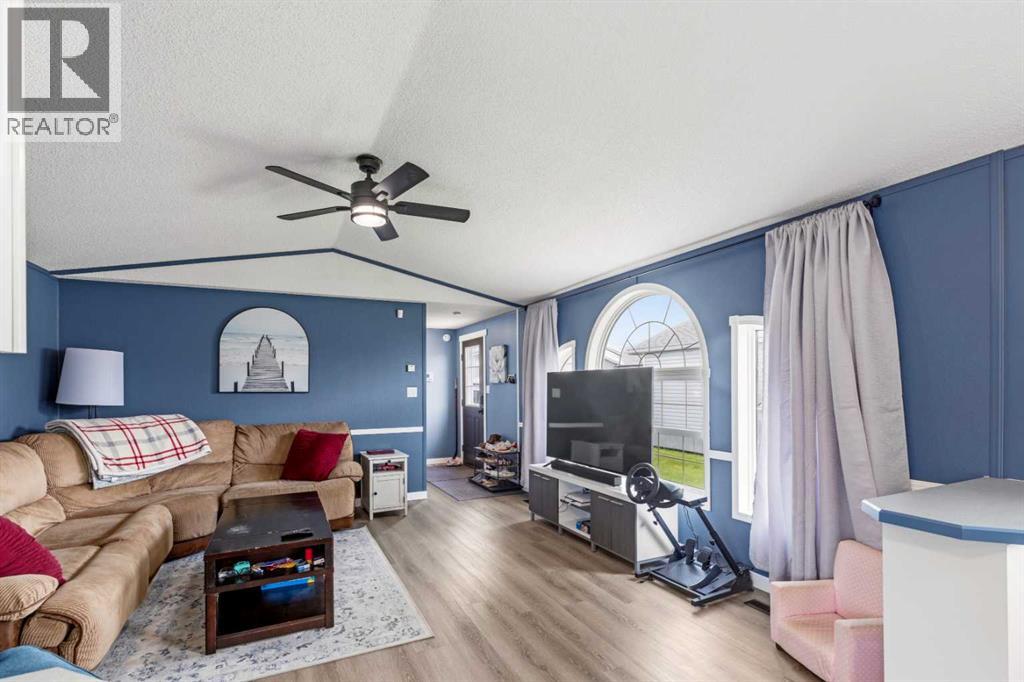 137 Clark Crescent - photo 5