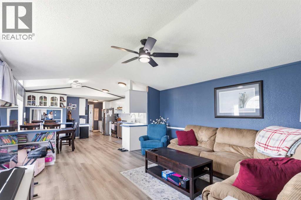 137 Clark Crescent - photo 4
