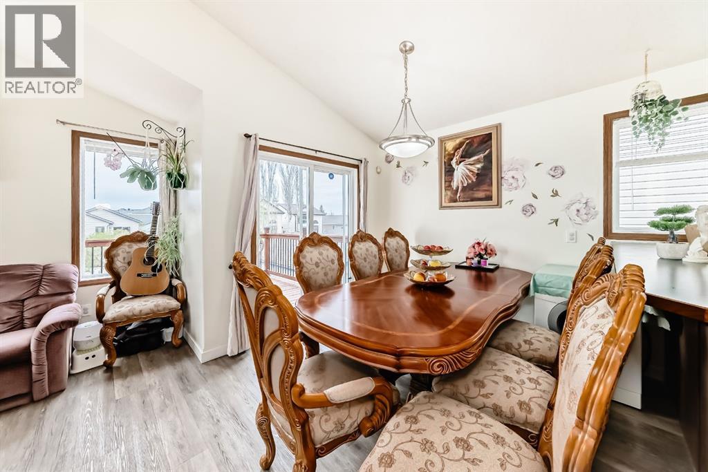 92 Everstone Rise SW - 8