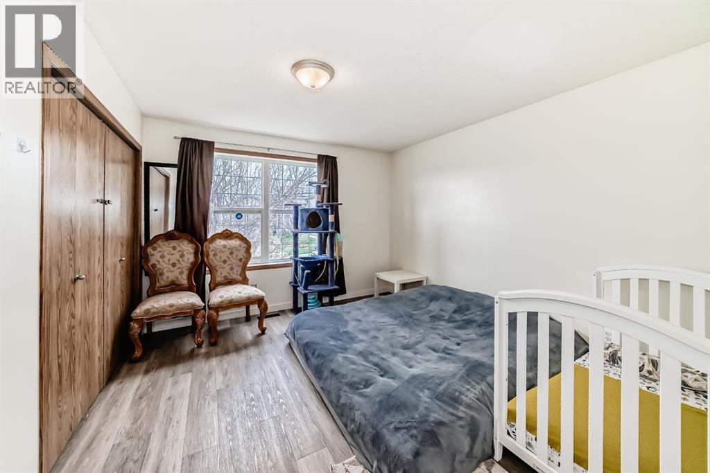 92 Everstone Rise SW - 11