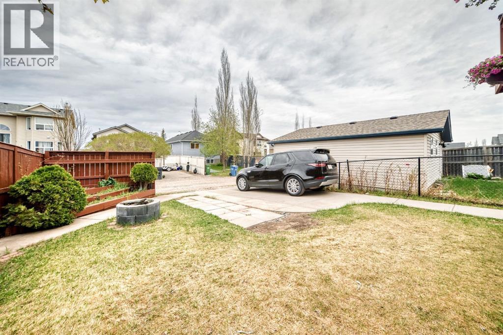 92 Everstone Rise SW - 24