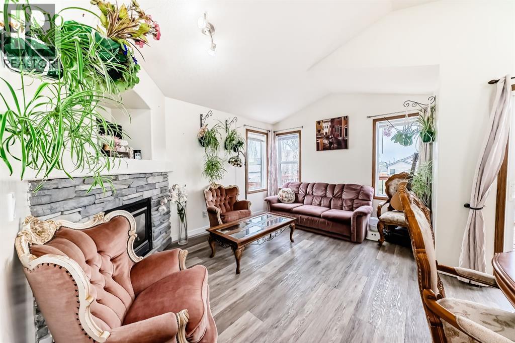 92 Everstone Rise SW - 6