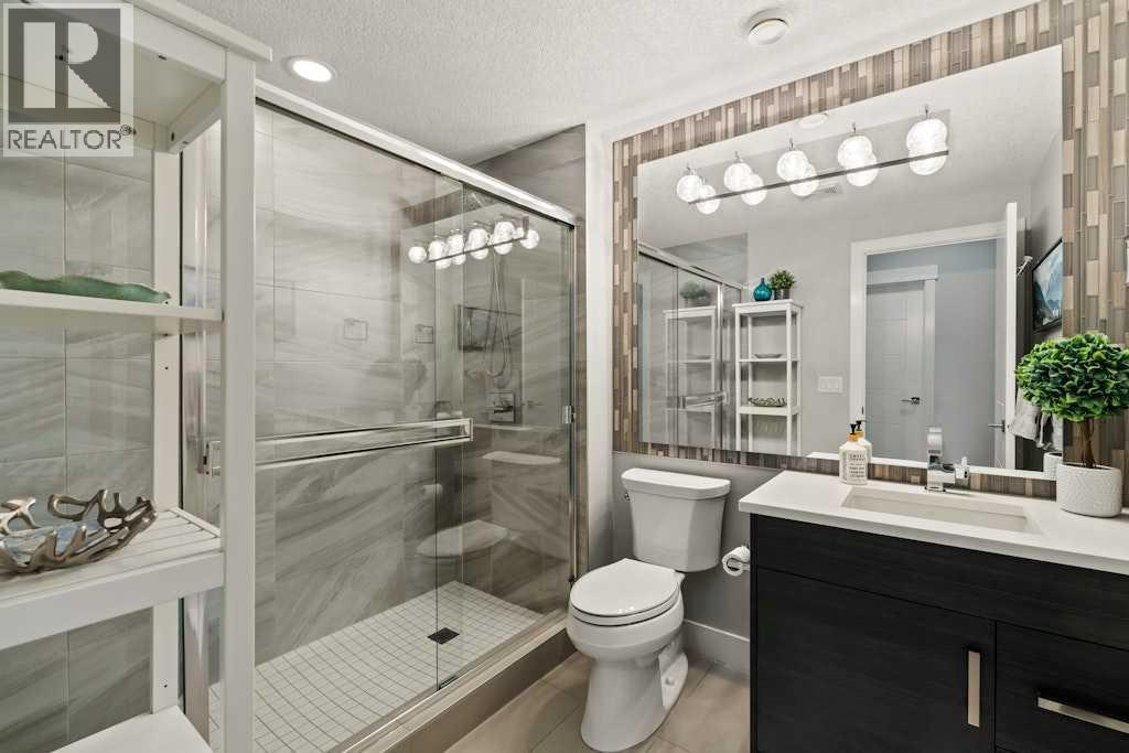 2825 35 Street SW - 29