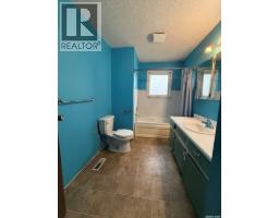 12 Queen Drive, Kindersley, SK S0L1S0 Photo 14
