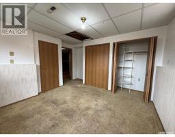 12 Queen Drive, Kindersley, SK S0L1S0 Photo 21