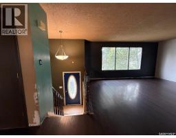 Bedroom - 12 Queen Drive, Kindersley, SK S0L1S0 Photo 6