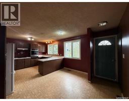 Family room - 12 Queen Drive, Kindersley, SK S0L1S0 Photo 9