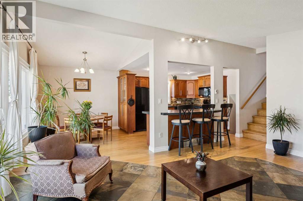 1043 32 Avenue NW - 7