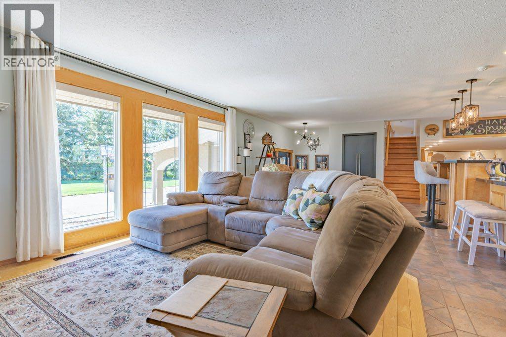 7022 Township Road 120 — photo 9
