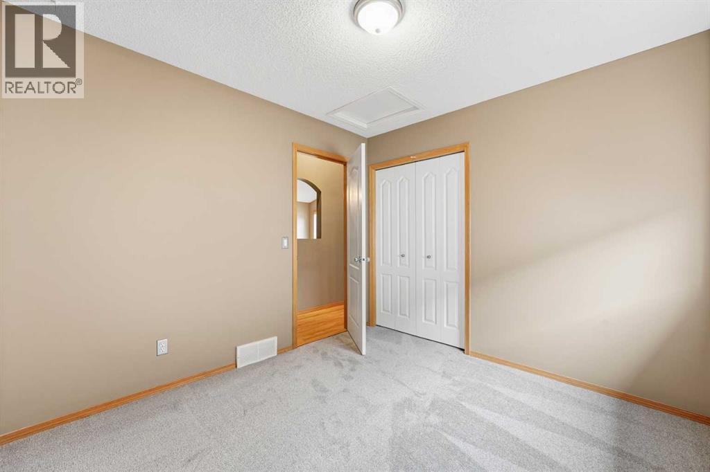 203 West Creek Close - 18