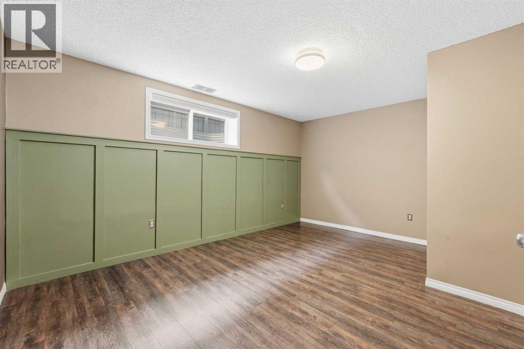 203 West Creek Close - 24