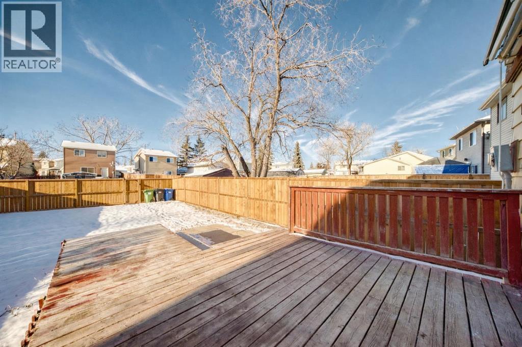 60 Erin Mount Crescent SE - 26