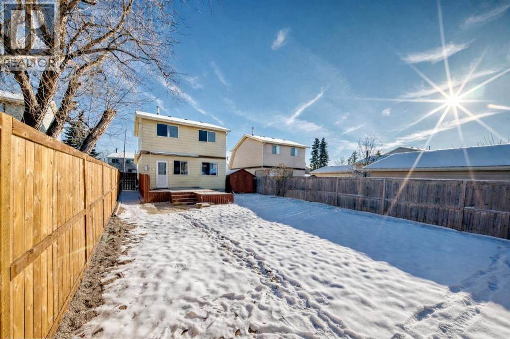 60 Erin Mount Crescent SE - 30