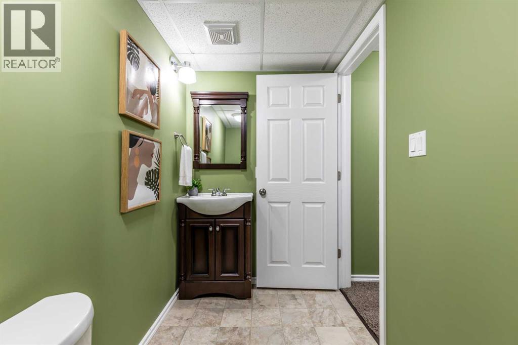 2 Somerset Cove SE — photo 46