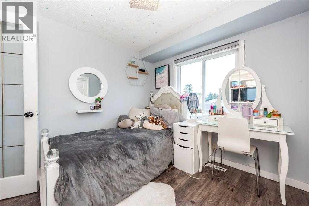 23 Falsby Place NE - 18