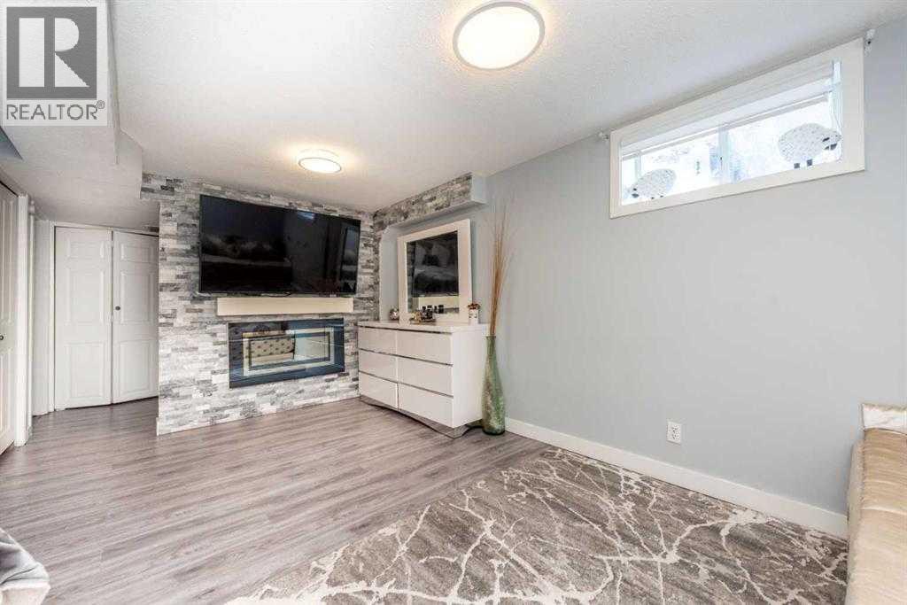 23 Falsby Place NE - 27