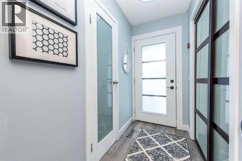 23 Falsby Place NE - 12