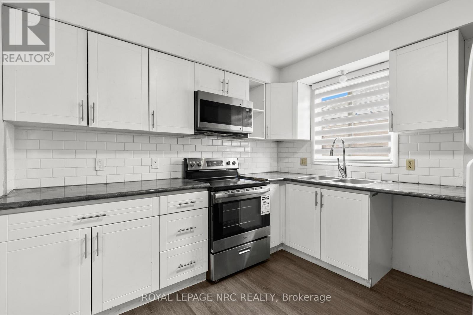 20 CANTERBURY DRIVE - 10