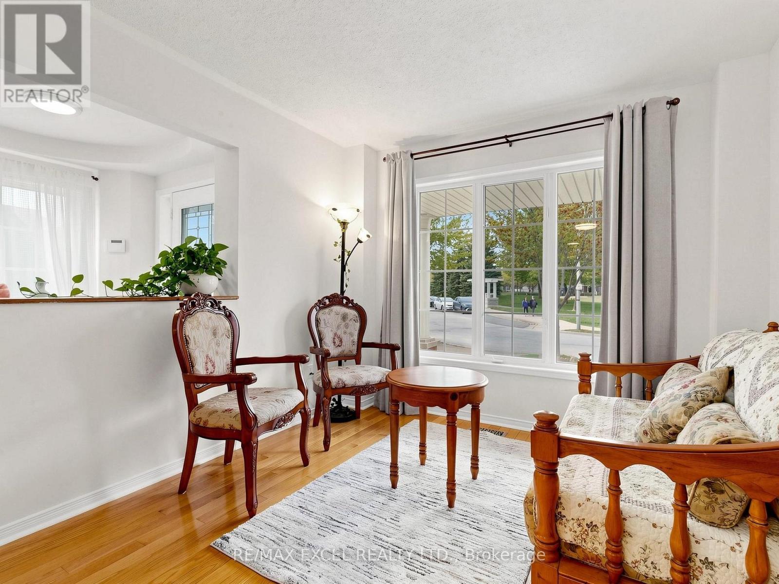 68 CHESTERTOWN SQUARE - 10
