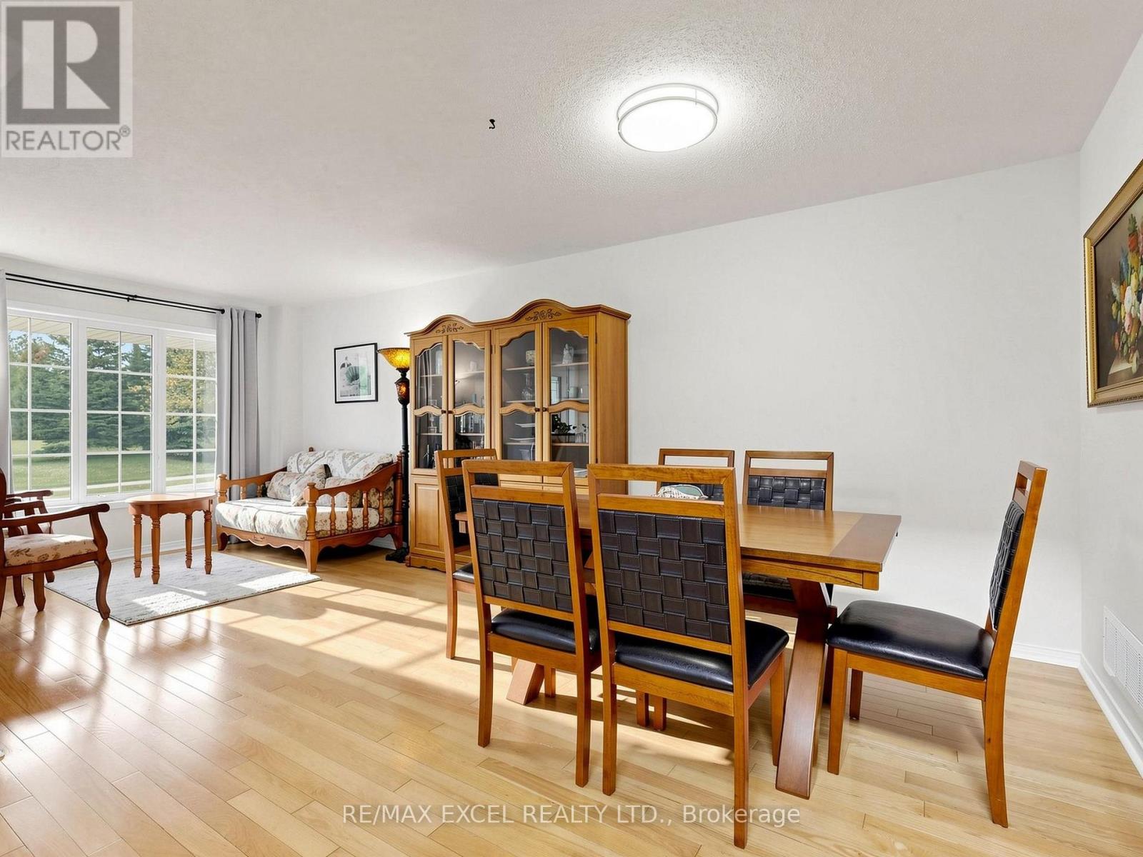 68 CHESTERTOWN SQUARE - 14