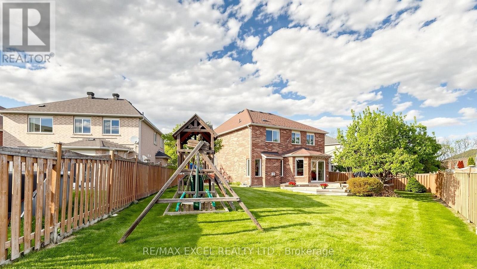 68 CHESTERTOWN SQUARE - Image 2
