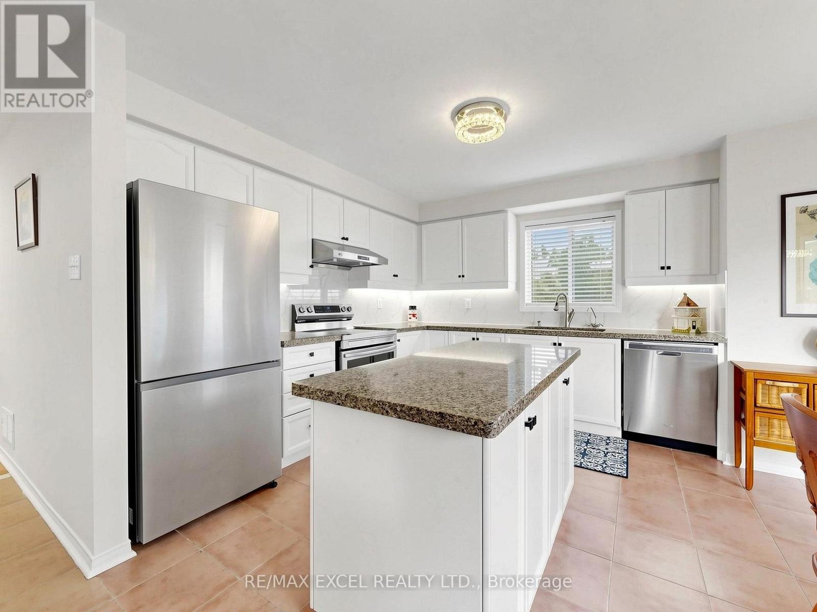 68 CHESTERTOWN SQUARE - 20