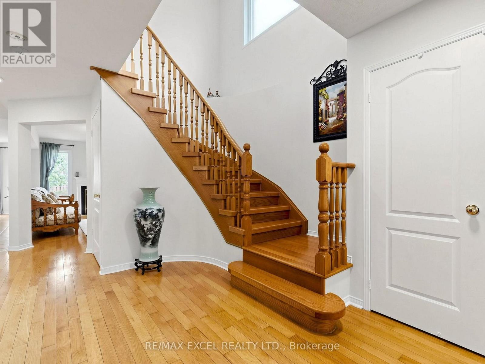 68 CHESTERTOWN SQUARE - 26